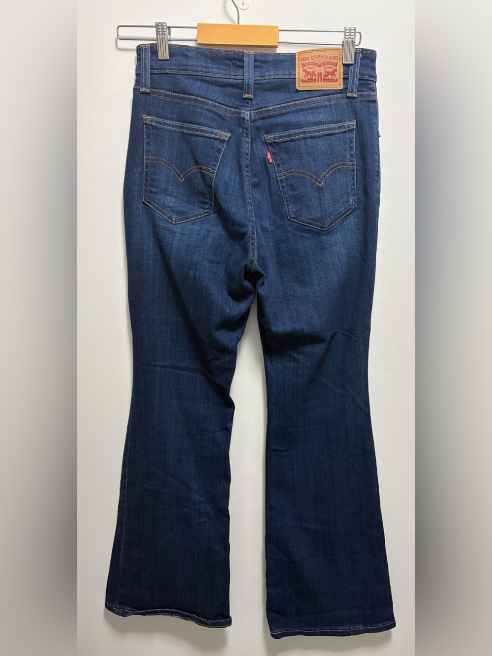 Levi's 726 High Rise Flare Leg Jeans Women’s Size 28x30 - Picture 3 of 10